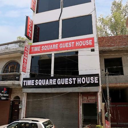 Time Square Guest House Jalandhar Eksteriør billede
